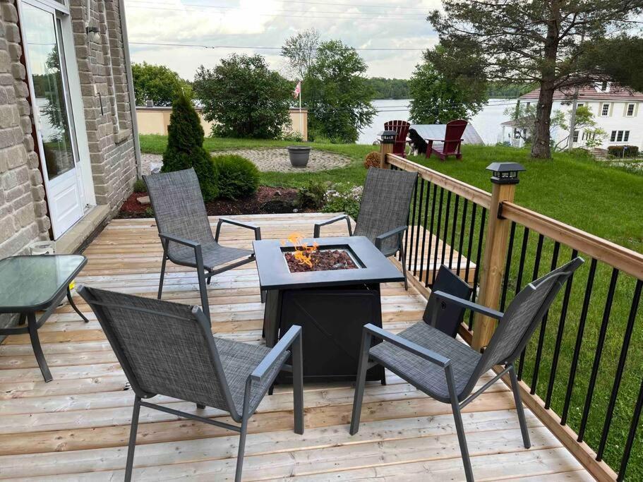 Rock Hill Bed&Breakfast Sharbot Lake Exteriör bild